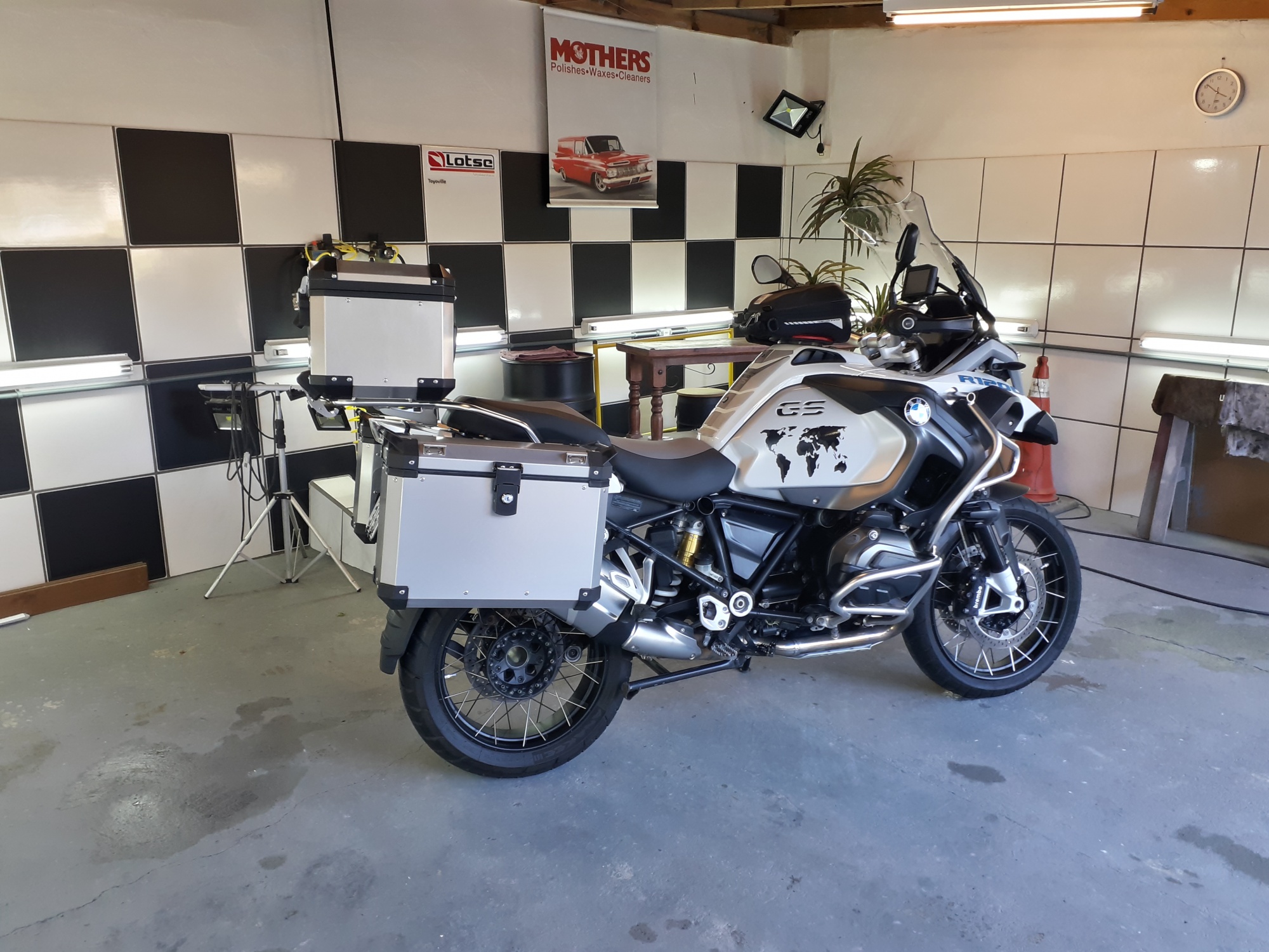 Detalhamento De Bolsas E Baús