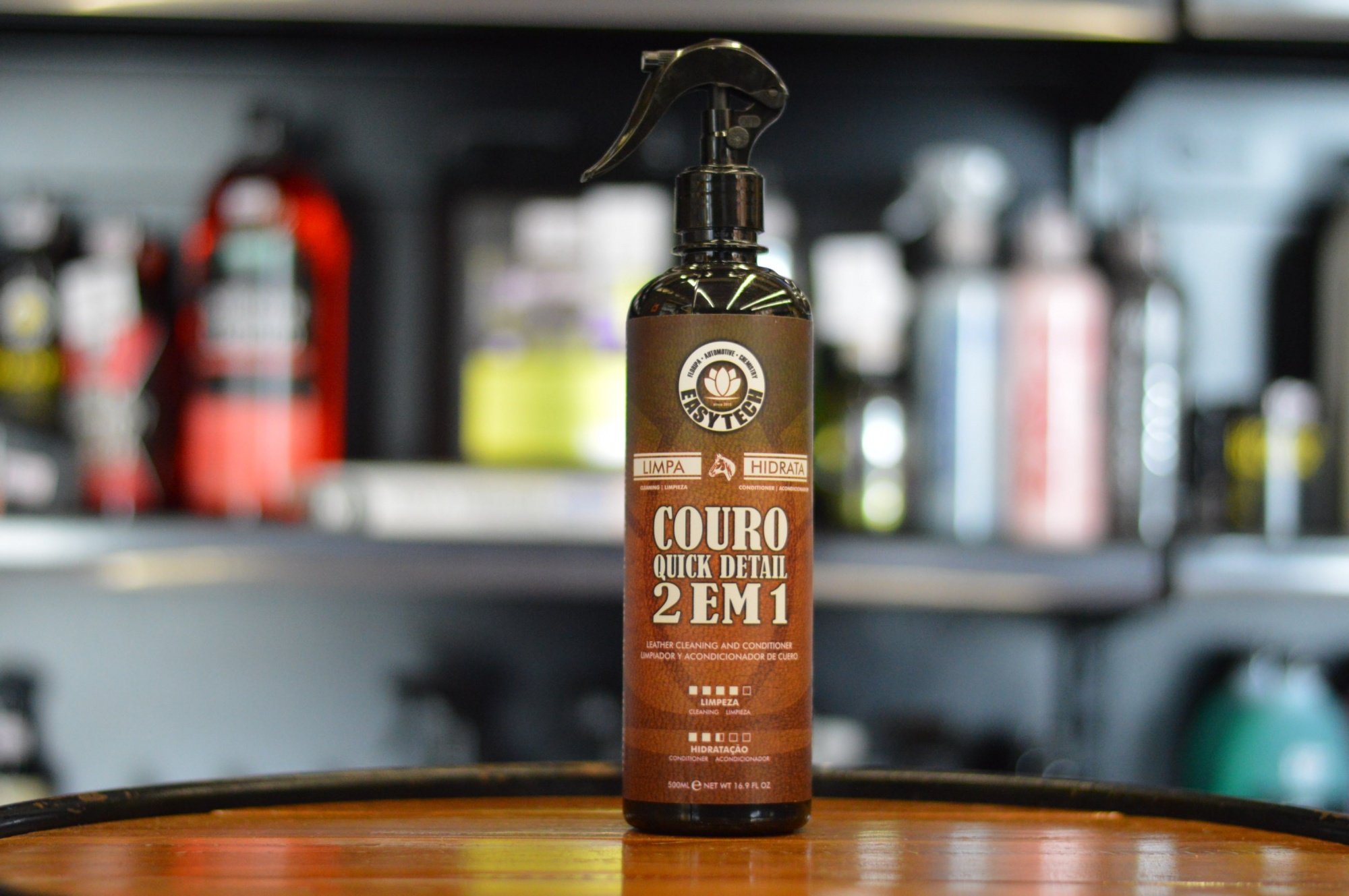 Limpa E Hidrata Couro 2 Em 1 Quick Detail 500ml - Easy Tech