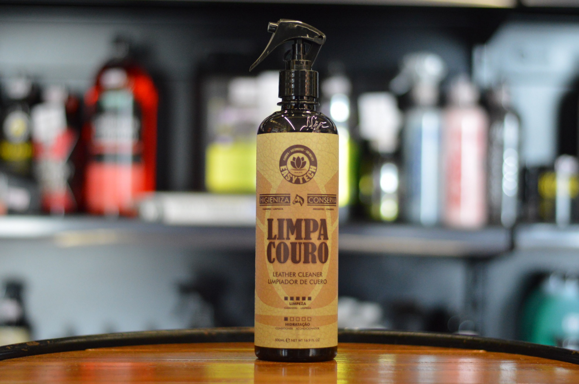 Limpa Couro 500ml - Limpeza De Couro Sintético E Natural -easy Tech