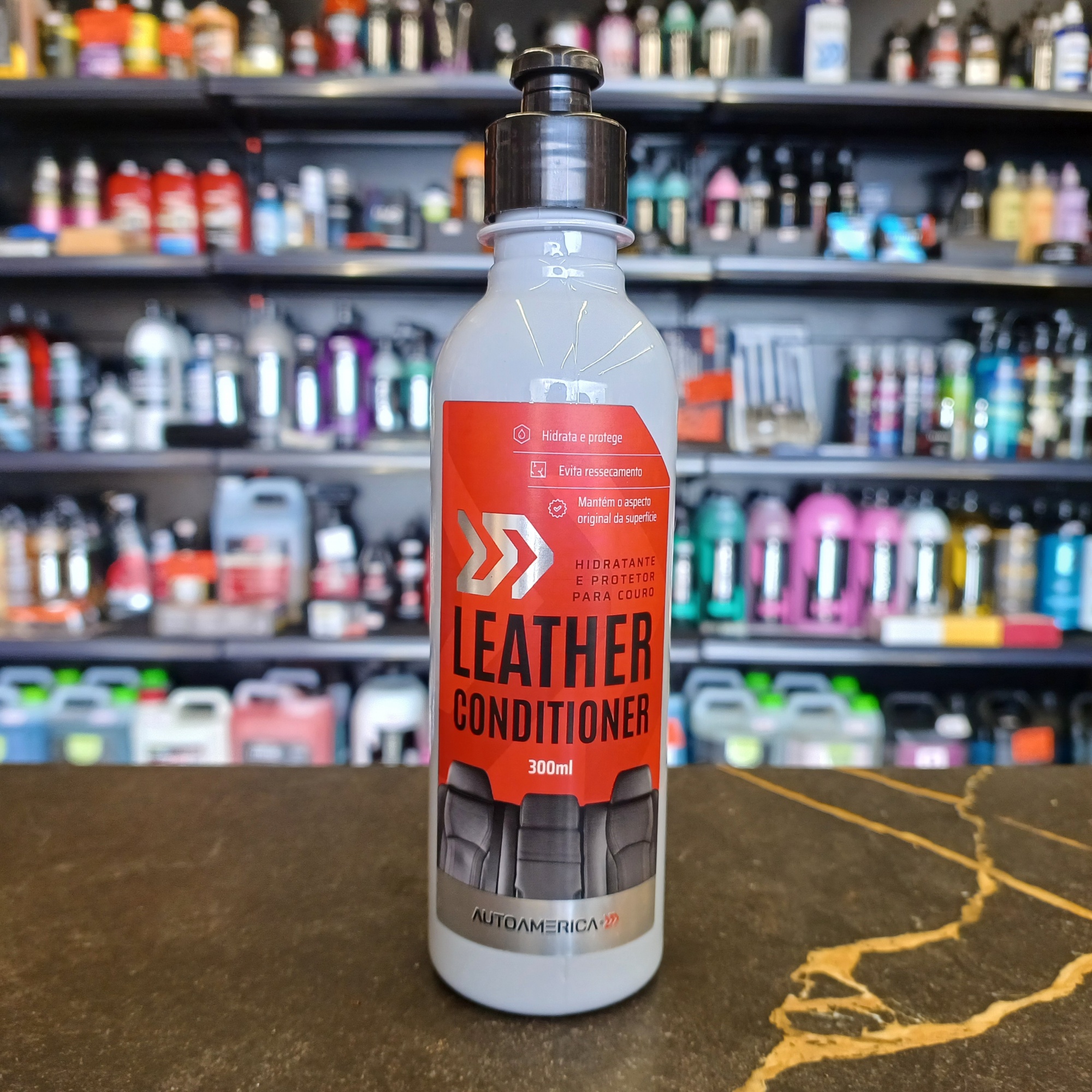 Condicionador De Couro Leather Conditioner 300ml. AutoAmerica